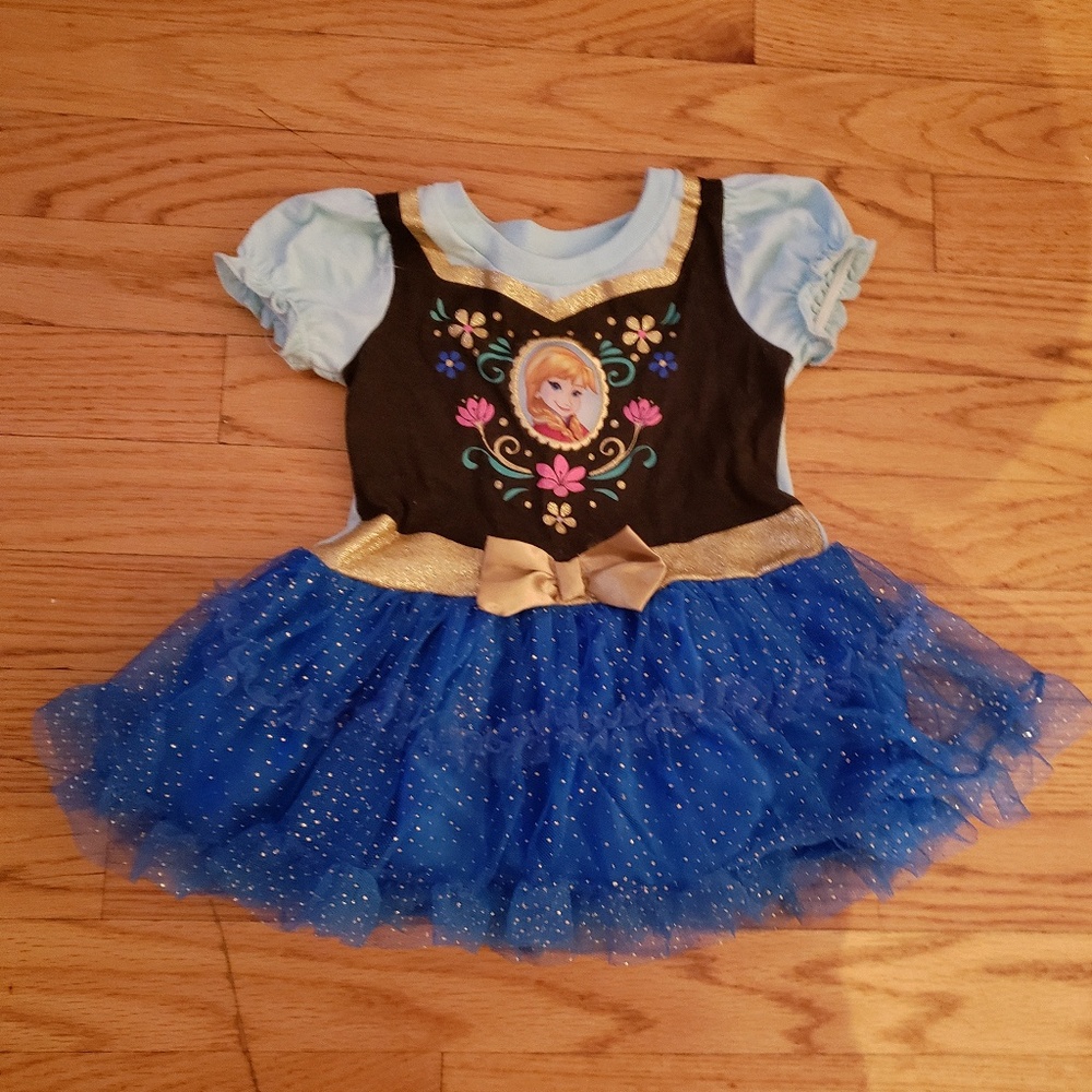 Anna Frozen Halloween costume